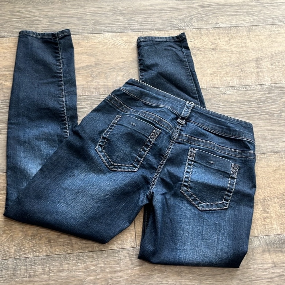 Maurice’s Jeans Pull on with button size SS EUC